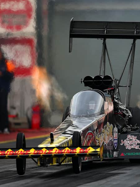 Drag racer top