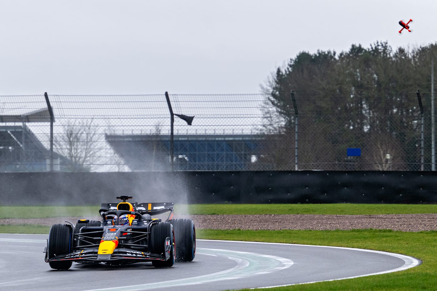 The drone keeps pace for an entire lap – a first not only in drone tech, but in F1 history.