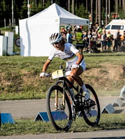 Bike Check Jolanda Neff s Kross Earth video