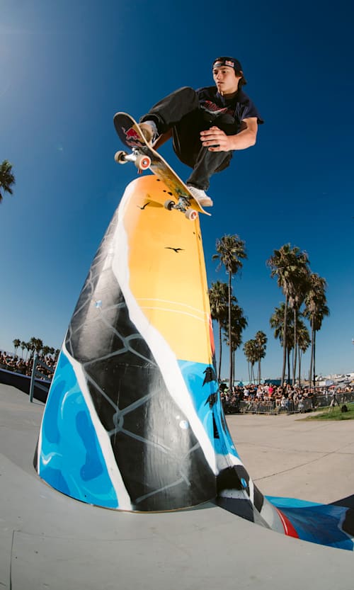 Jiro Platt performs a Wallie at Red Bull Origin in Venice, California, USA on September 6, 2025. 