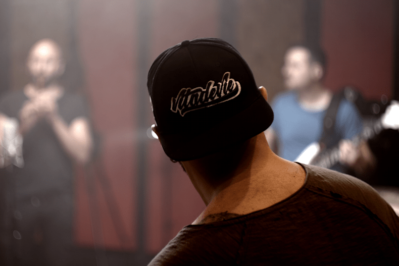 ViÈ›a De Vie LanseazÄƒ Single Ul 84 85