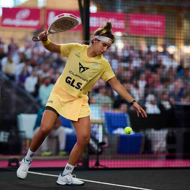 Beatriz González competes fiercely during the Brussels Premier Padel P2 quarter-finals in Brussels, Belgium on April 25, 2025, showcasing Red Bull's dynamic energy on the padel court