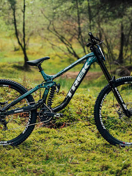 Trek Session 2022：ケイド・エドワーズの最新ダウンヒルMTBを徹底解説