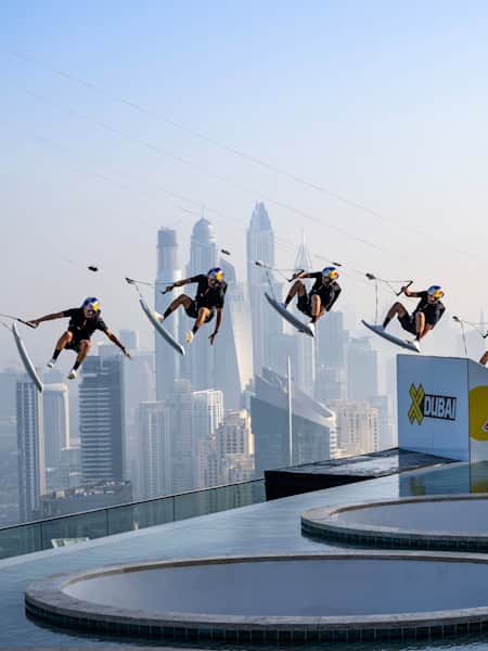 mala suerte brian maquina del tiempo