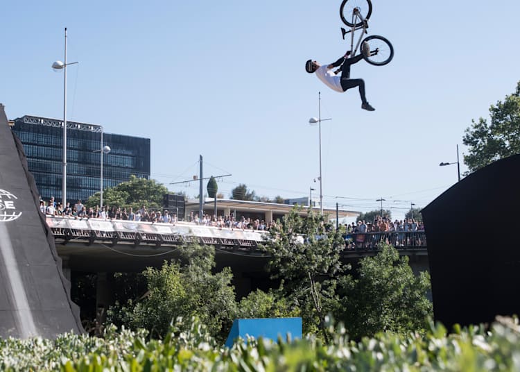 ダニエル デアーズ Bmx