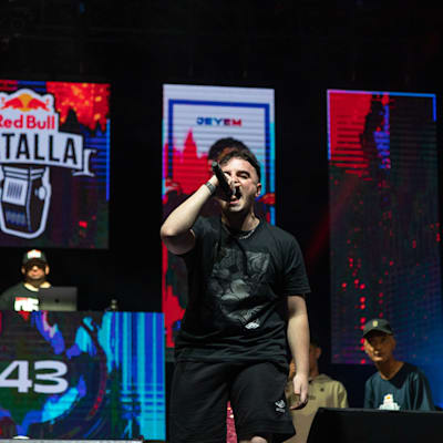 Spektro performs in the final at Red Bull Batalla Uruguay National Final in Montevideo, Uruguay on November 12, 2022.