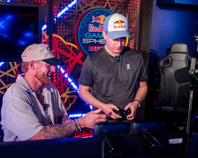 Ben Stokes i Jukeyz na Red Bull Gaming Sphere London, wrzesień 2024 r.