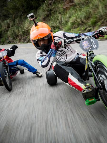 La carrera de los triciclos locos Red Bull Trike Strike
