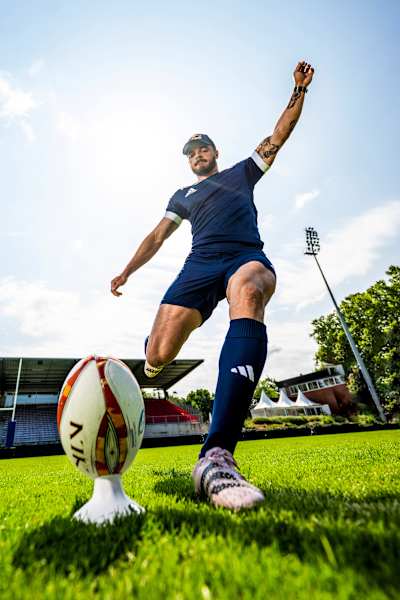 Le joueur de rugby Romain Ntamack à l'entrainement.