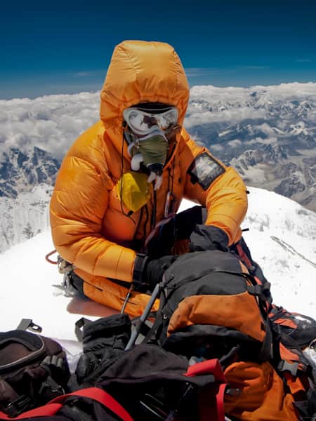 Le sommet du mont Everest a été atteint 8306 depuis la première ascension, il y a 65 ans.
