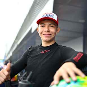 Mateo Marulanda in the pit lane of Jerez 2026