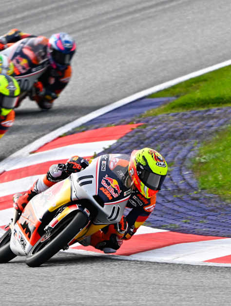 David Gonzalez leading Race 1 ahead of Fernandez in Spielberg 2026