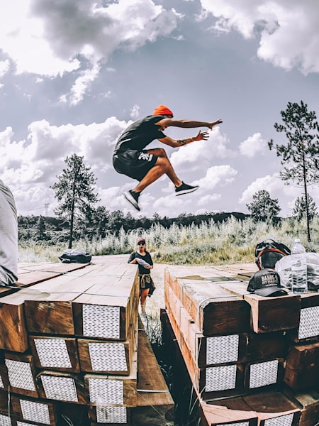 Человек в прыжке