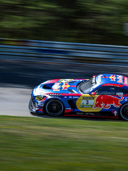 Max Verstappen, 2026 ADAC RAVENOL 24 Saat Nürburgring yarışı sıralama turları sırasında Mercedes-AMG GT3 Evo'yu kullanıyor. 