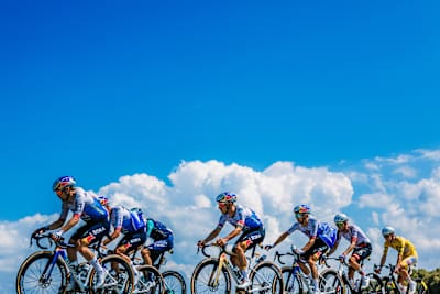 Remco Evenepoel, Jai Hindley, Nico Denz et Jan Tratnik ont brillé lors de la 13e étape reliant Dole à Belfort pour l'équipe Red Bull – BORA – hansgrohe lors du Tour de France 2026 en France