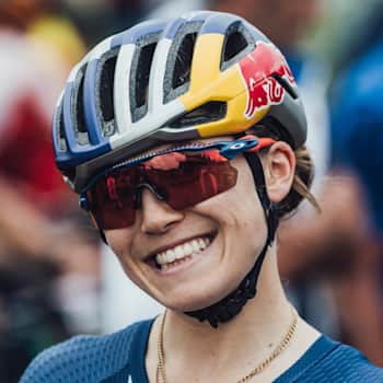 Red bull kate courtney store