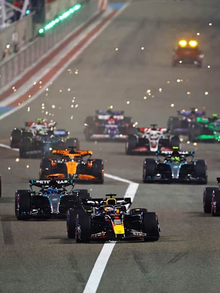 Les monoplaces prennent le départ du Grand Prix du Bahrein de Formule 1.