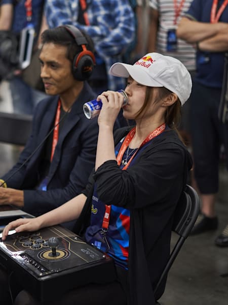Tekken-Profi Kana 'Tanukana' Tani auf dem Evo 2019 im Mandalay Bay Convention Centre in Las Vegas. Wir stellen euch die besten Koop-Spiele für Paare vor.