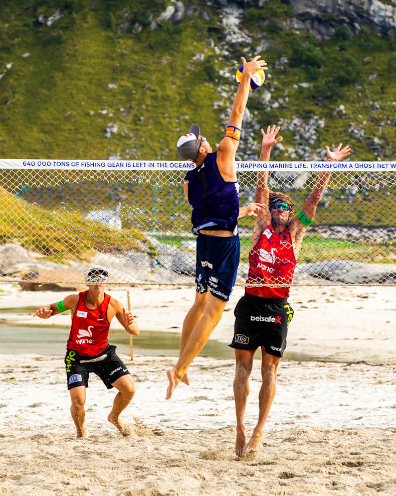 Beach Volleyball Red Bull