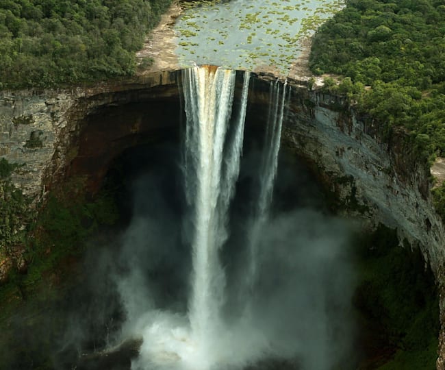 Best waterfalls in the world 8 you need to visit