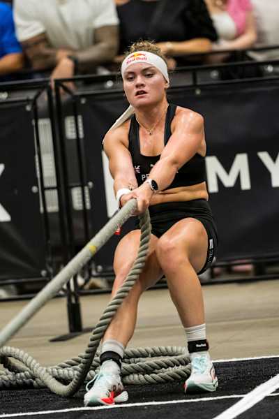 Lucy Procter showcases her strength pulling ropes at the HYROX World Championship in Chicago.