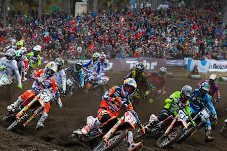 Trouvez et rejoignez un club de motocross près de chez vous pour vous lancer dans la compétition.