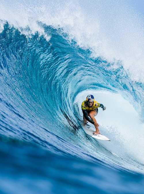 WSL Champion Caitlin Simmers of the United States performs at the Lexus Pipe Pro, the first stop of the World Surf League 2025 in Oʻahu, Hawaii, USA on February 8, 2025.