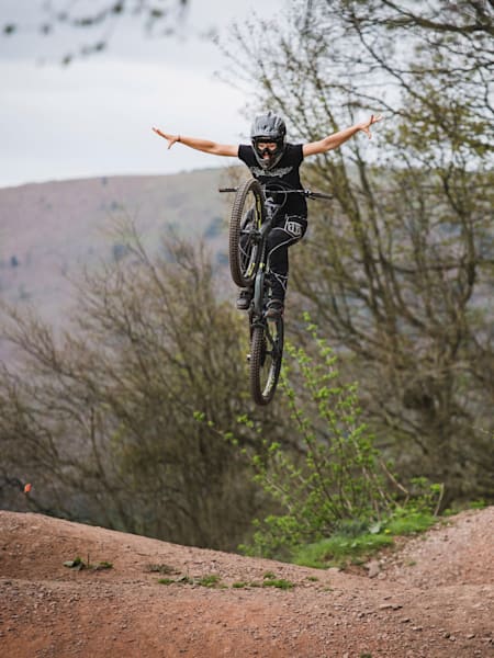 Veronique Sandler: Sound of Speed MTB edit ++video++
