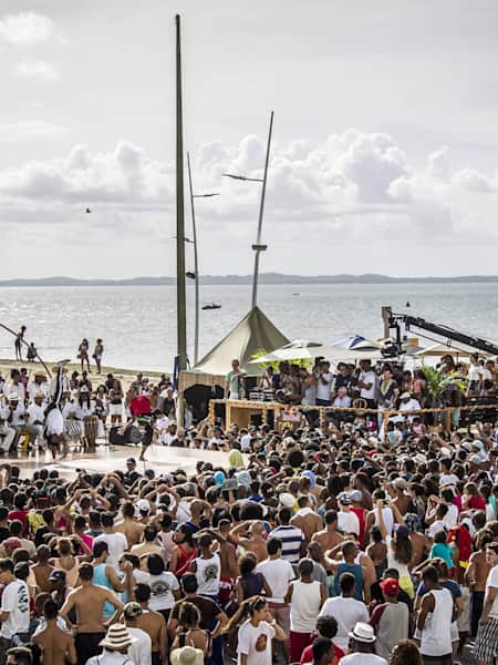 Capoeira movimento AU Red Bull Paranauê