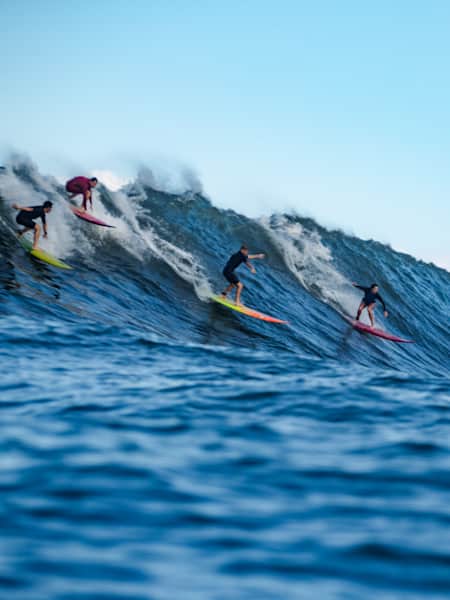 Waves for surfing online