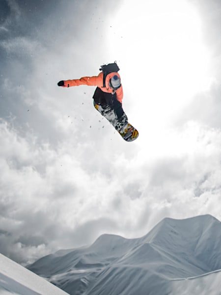 Snowboarder Elias Elhardt in action for Kashmir Calling snowboard film in Gulmarg, India
