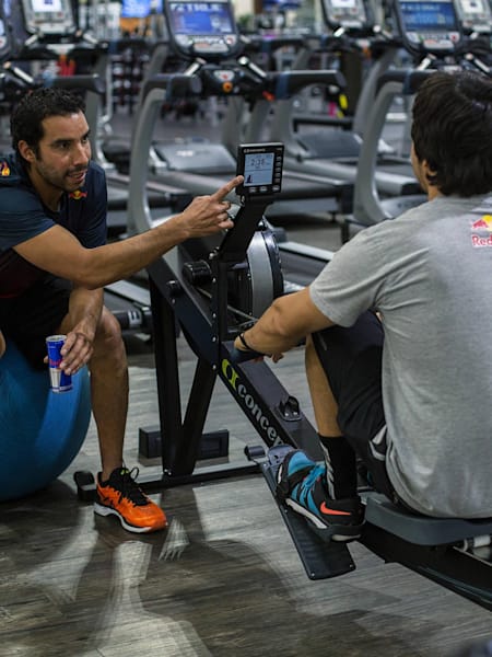 Les pilotes d'enduro mexicains Homero Díaz et Iván Ramirez lors d'une session d'entraînement.