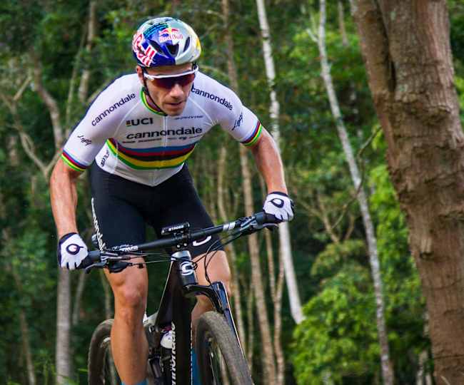 Capacete mtb red bull avancini Clearance