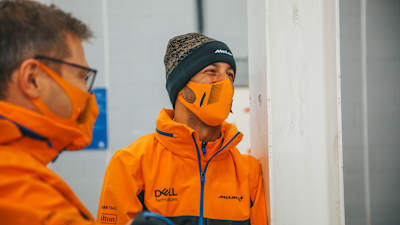 Daniel Ricciardo durante una prueba con McLaren en el circuito de Silverstone en 2021.