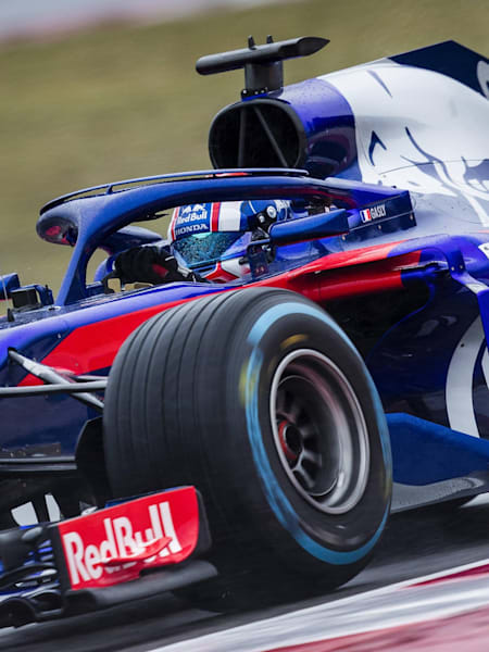 Scuderia Toro RossoがニューマシンSTR13を公開