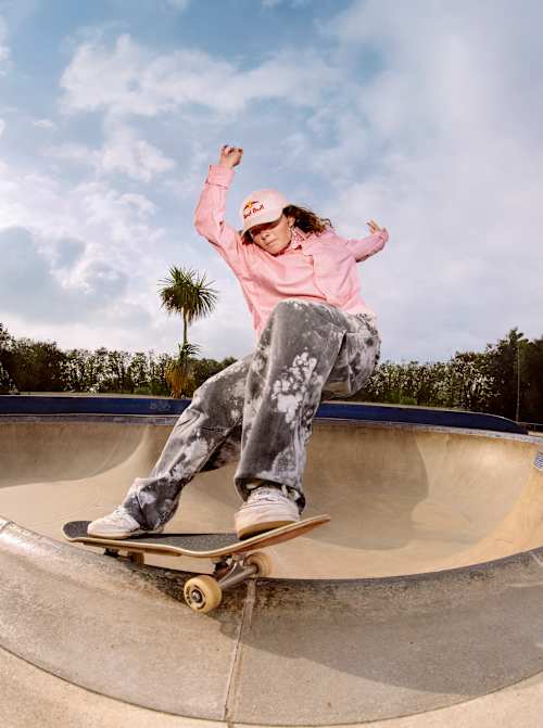 Lola Tambling in the Bowl: Grinding Toward the 2028 Los Angeles Olympics
