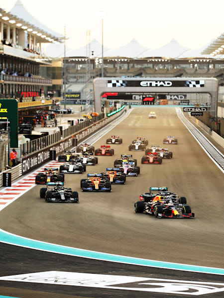 Le guide ultime du circuit de Yas Marina.