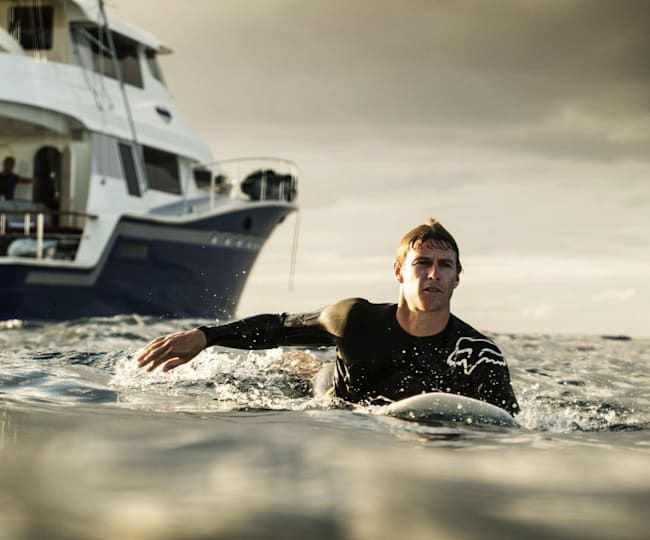 レッドブル Surf For Life 22 何派のボートトリップ 間屋口 香 サーフィン サーファー