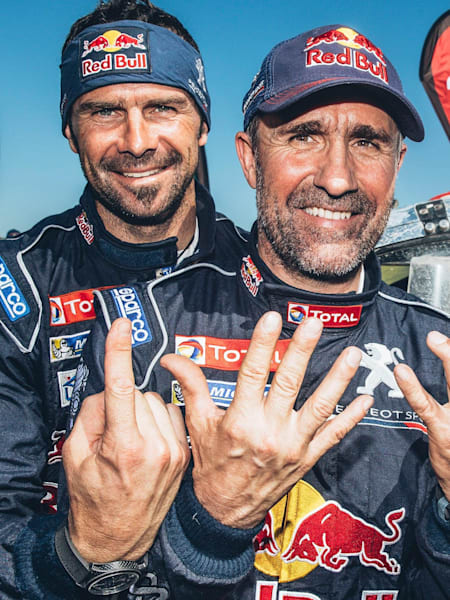 Stéphane Peterhansel’s running out of fingers!