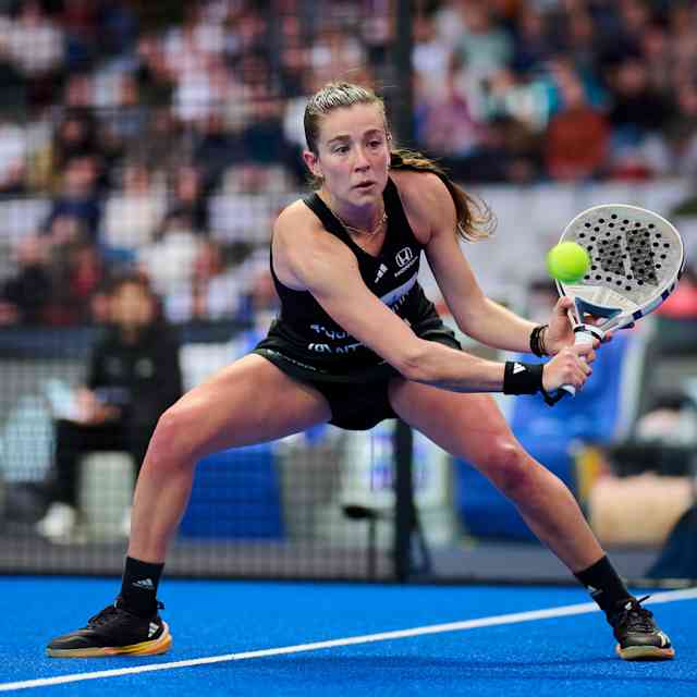 Marta Ortega Gallego competes in the semi-finals of the 2025 Gijón Premier Padel P2