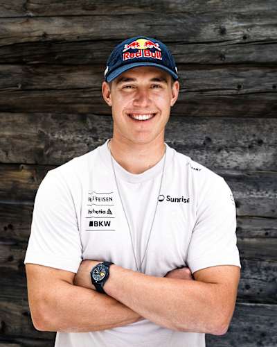 Rennvelo, Trailbike, Motocross – Franjo braucht abseits der Piste Action. 