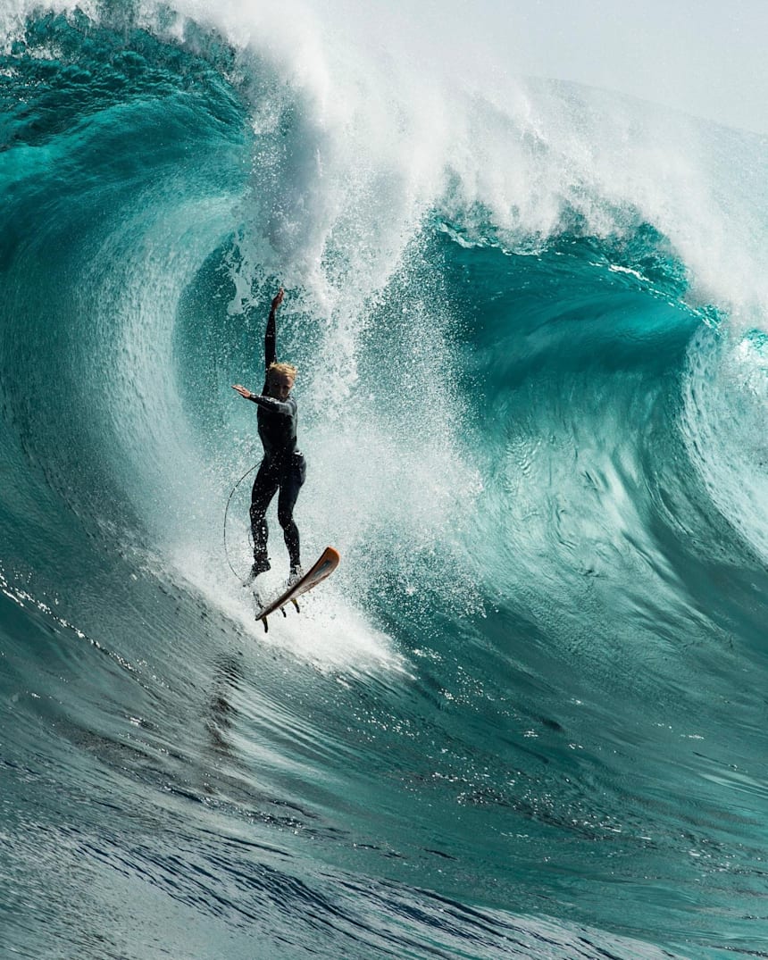 Red Bull Cape Fear Shipstern Bluff Big Wave Surfing