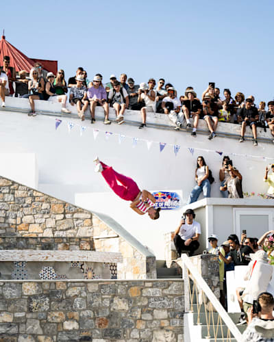 Lo mejor del freerunning en Red Bull Art of Motion 22