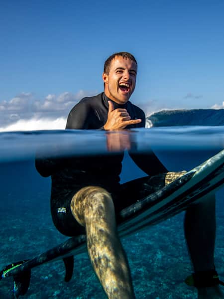 Natxo González en Teahupoo