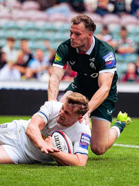 Alex Hearle scores for Newcastle Red Bulls during the PREM Rugby Cup