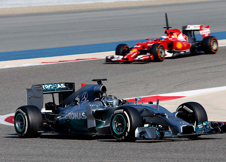 F1 Car V Plane Video Hornet V Ricciardo Red Bull F1