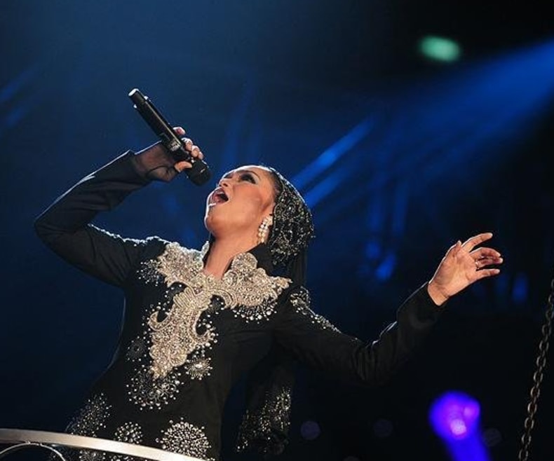 Top 15 Raya Songs Of All Time Thehive Asia
