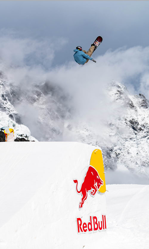 Jake Canter sending it during the Red Bull Performance camp in Saas-Fee on Sep 24, 2024