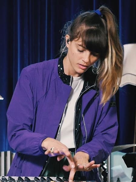 Noga Erez performs an exclusive session for RedBull.com