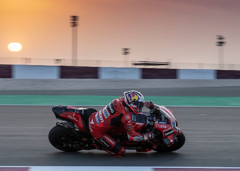 Motorbike Road Racing Red Bull
